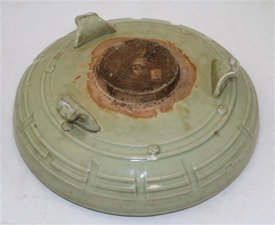 A large Chinese Longquan celadon eight trigrams tripod censer, Ming dynasty (1368-1644), diameter 32cm